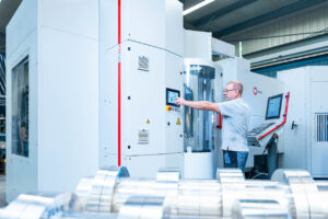 schoenebecker-mw-hermle-c250-1